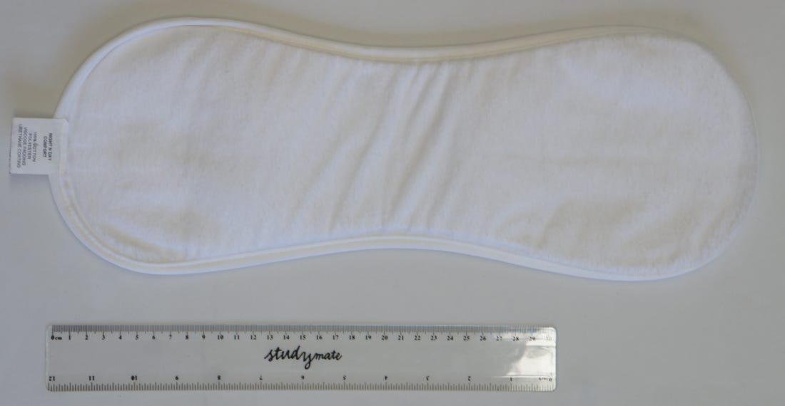 Minappi Contoured Pad 40x13cm 300ml Waterproof White