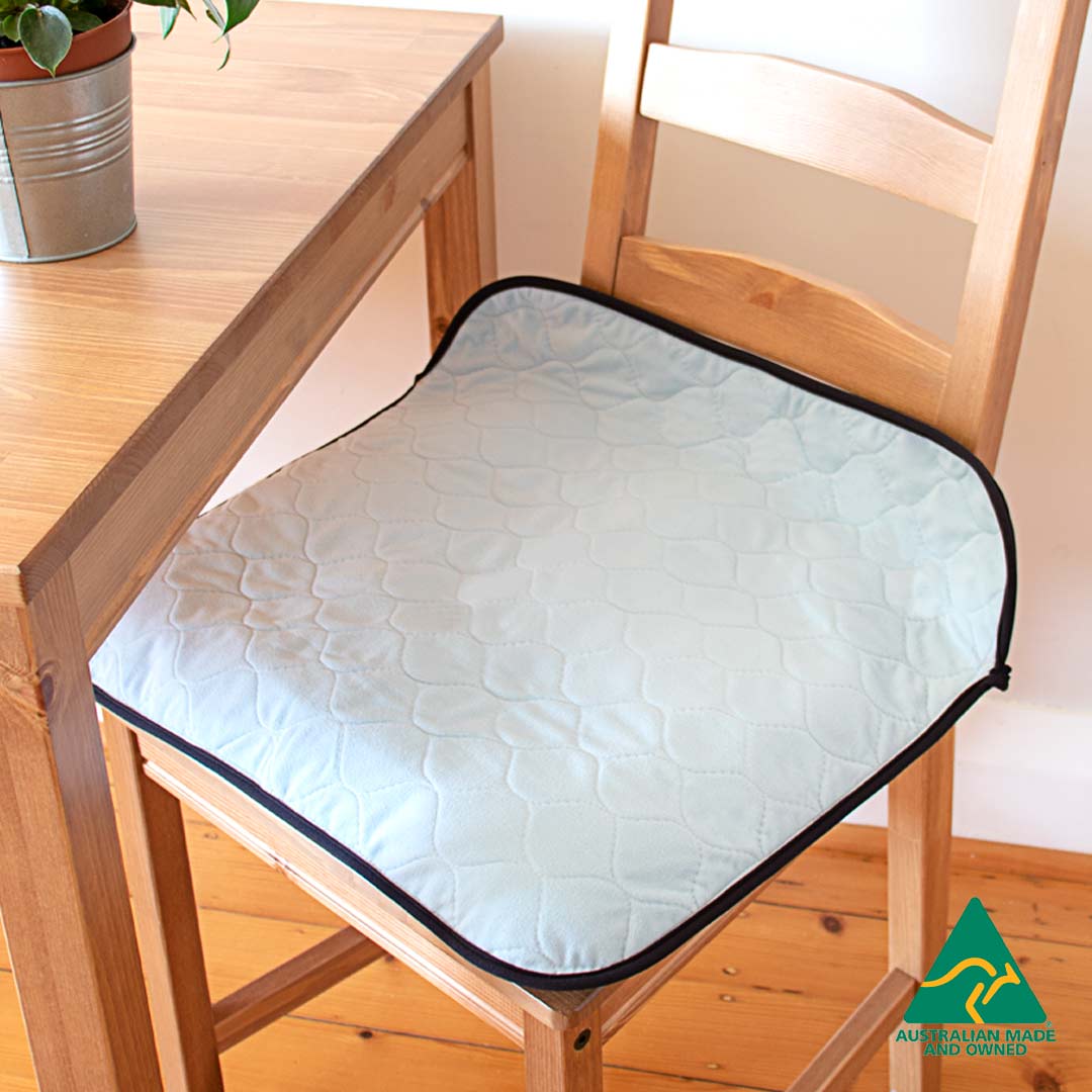 Minappi Absorbent Chair Pad With Ties 50x50cm 400ml Waterproof Light Blue