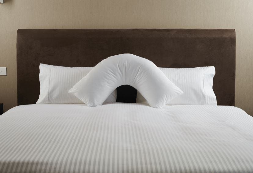 Pillow Protector Boomerang 48x35x30cm Unisex 300ml Waterproof White